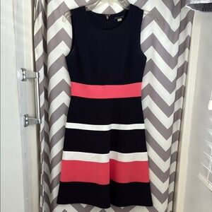 Elegant Sleeveless Dress with Pink, Navy and White Stripes